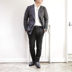 TAGLIATORE メランジウールジャージダブルジャケットを使用したモノトーン モード ジャケパンスタイル