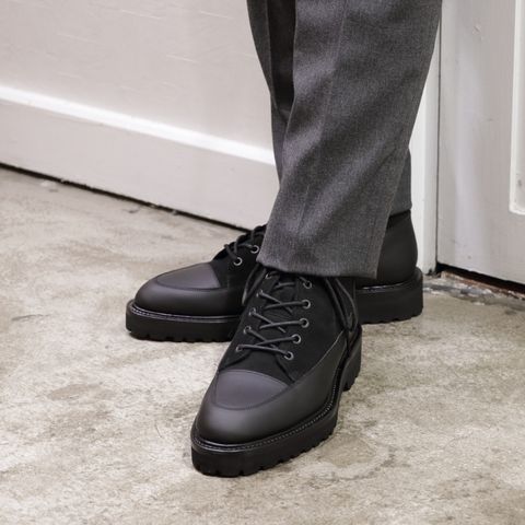 "HERNO"ダウンコートを使用したドレスカジュアルスタイル