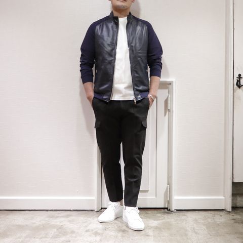 "EMMETI"ハイブリッドブルゾンJOSHを使用したシンプルラグスポスタイル