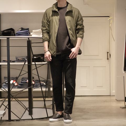 "HERNO"を使用したカジュアル休日コーデ