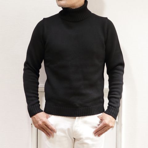 "TAGLIATORE"カシミアポロコートを使用したスポルベリーノスタイル