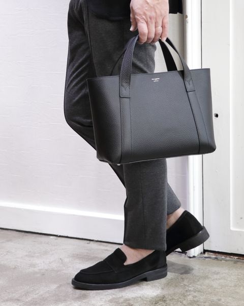 LARDINI ニットジャケットを使用したリラックスジャケパンコーデ