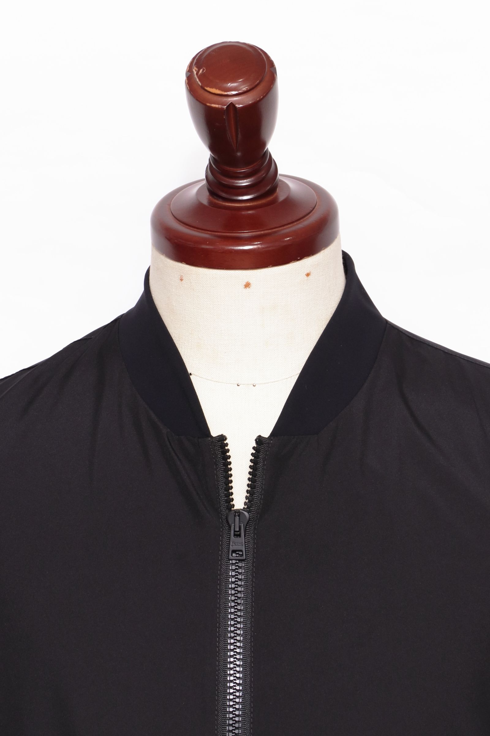 HERNO - 【FUNCTION WARDROBE】GI000457U ゴアテックス MA-1