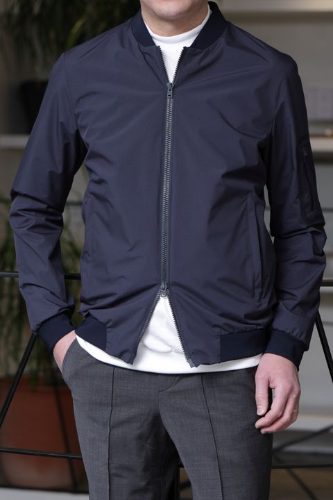 大人のスマートミリタリー 都会派アクティブスタイル