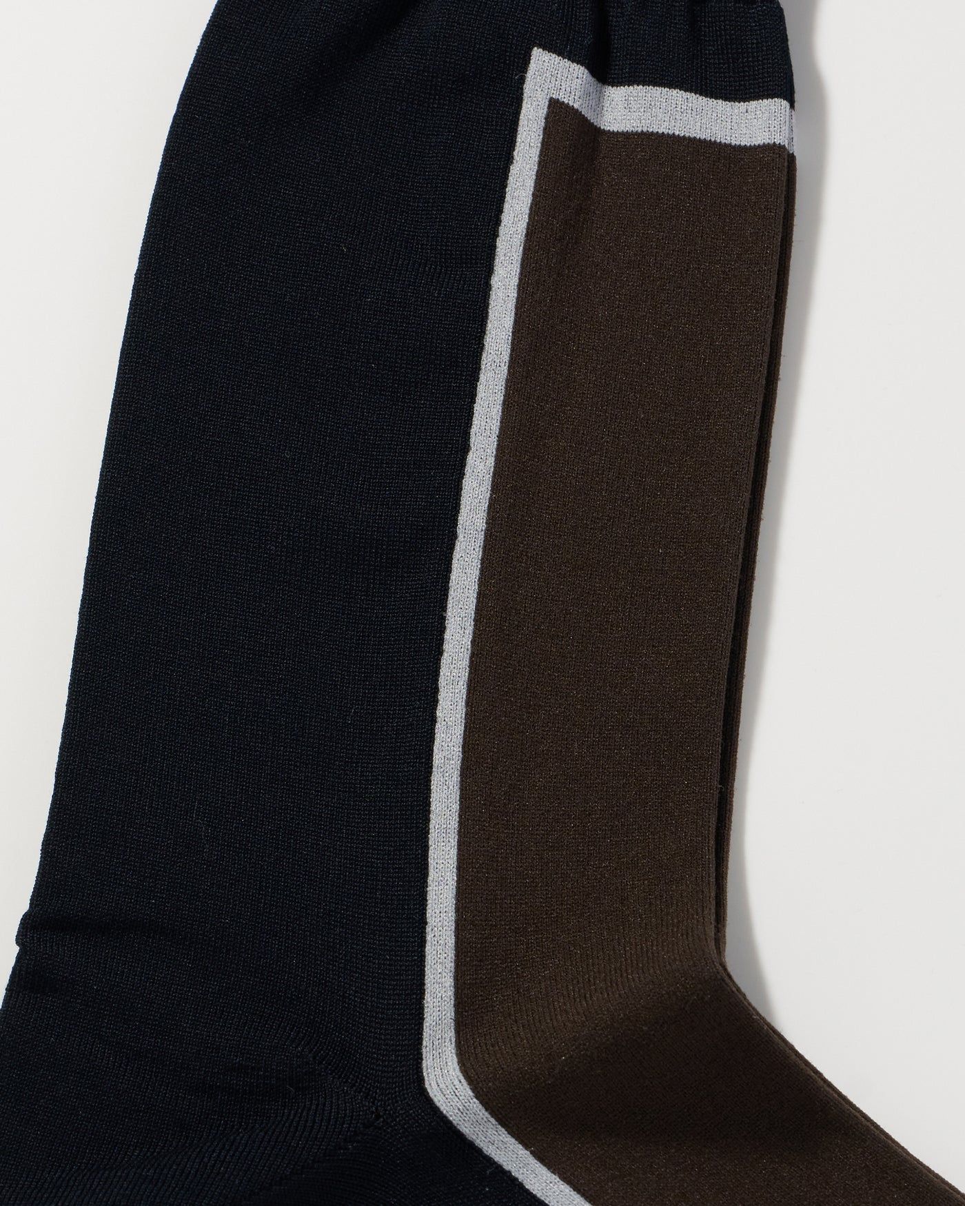 ネコポス対応(385円で発送)/ WINDOW  パネルデザイン コットン ソックス / ブラックxブラウン