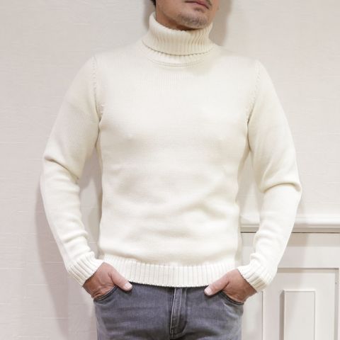 "TAGLIATORE"カシミアチェスターコートを使用したスポルベリーノスタイル