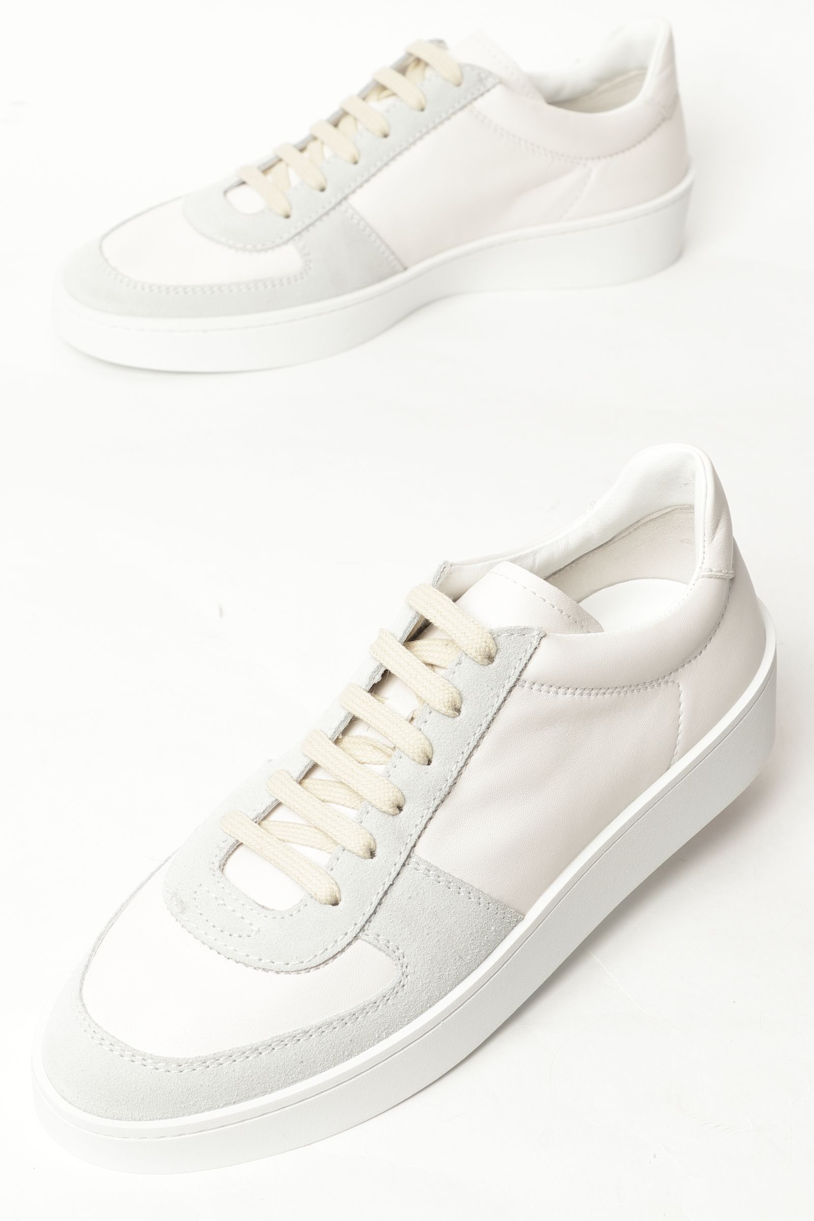 M009 ゴートスムースレザー アンライニング レースアップ スニーカー / ホワイト