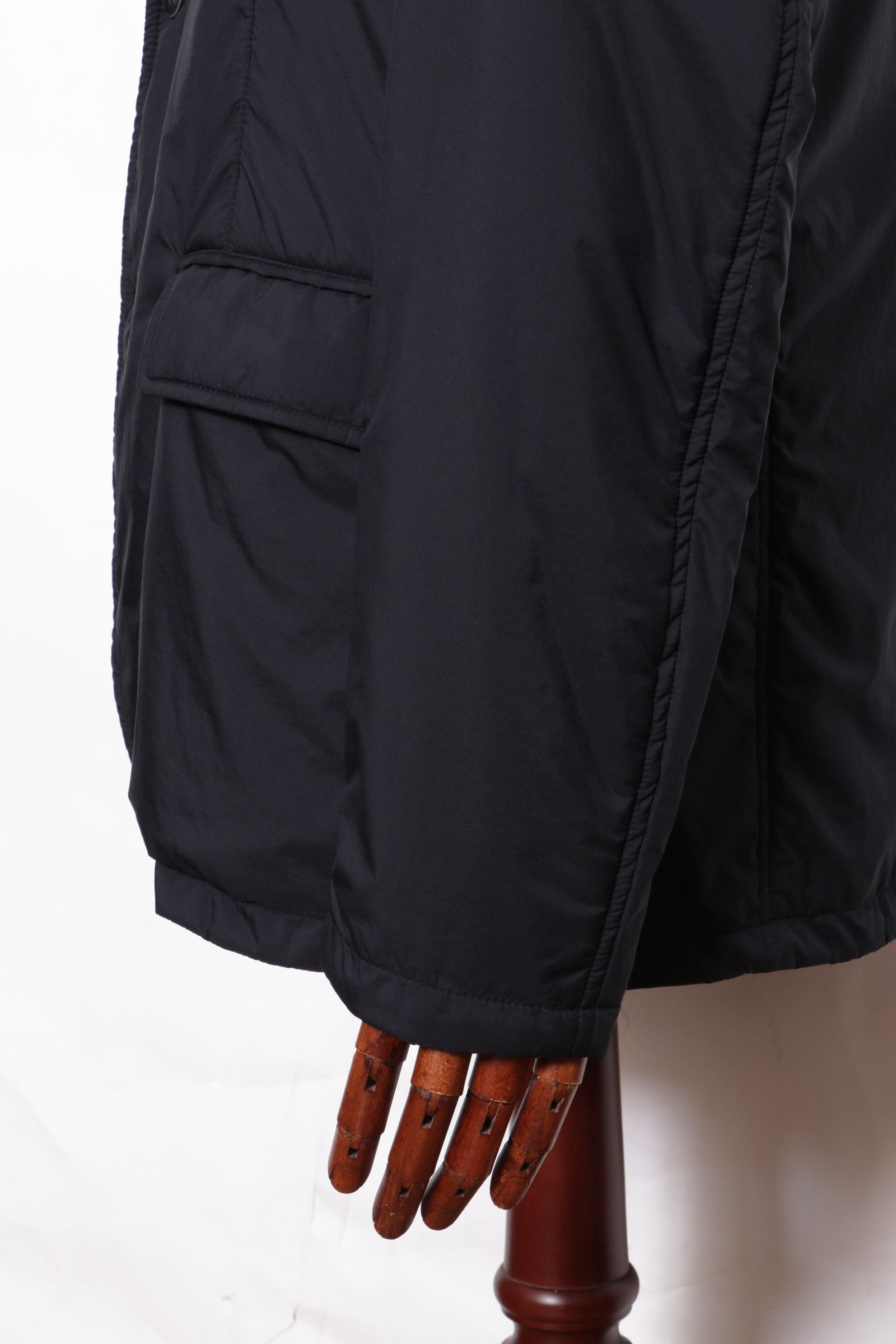 GA000168U ウォーターレペレント 撥水ストレッチナイロン ライトダウン 2B ジャケット / ブラック 9300