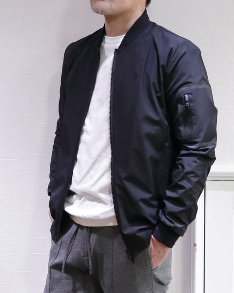 WH ふにゃ男 コインローファーを使用した下半身ゆるゆるコーデ