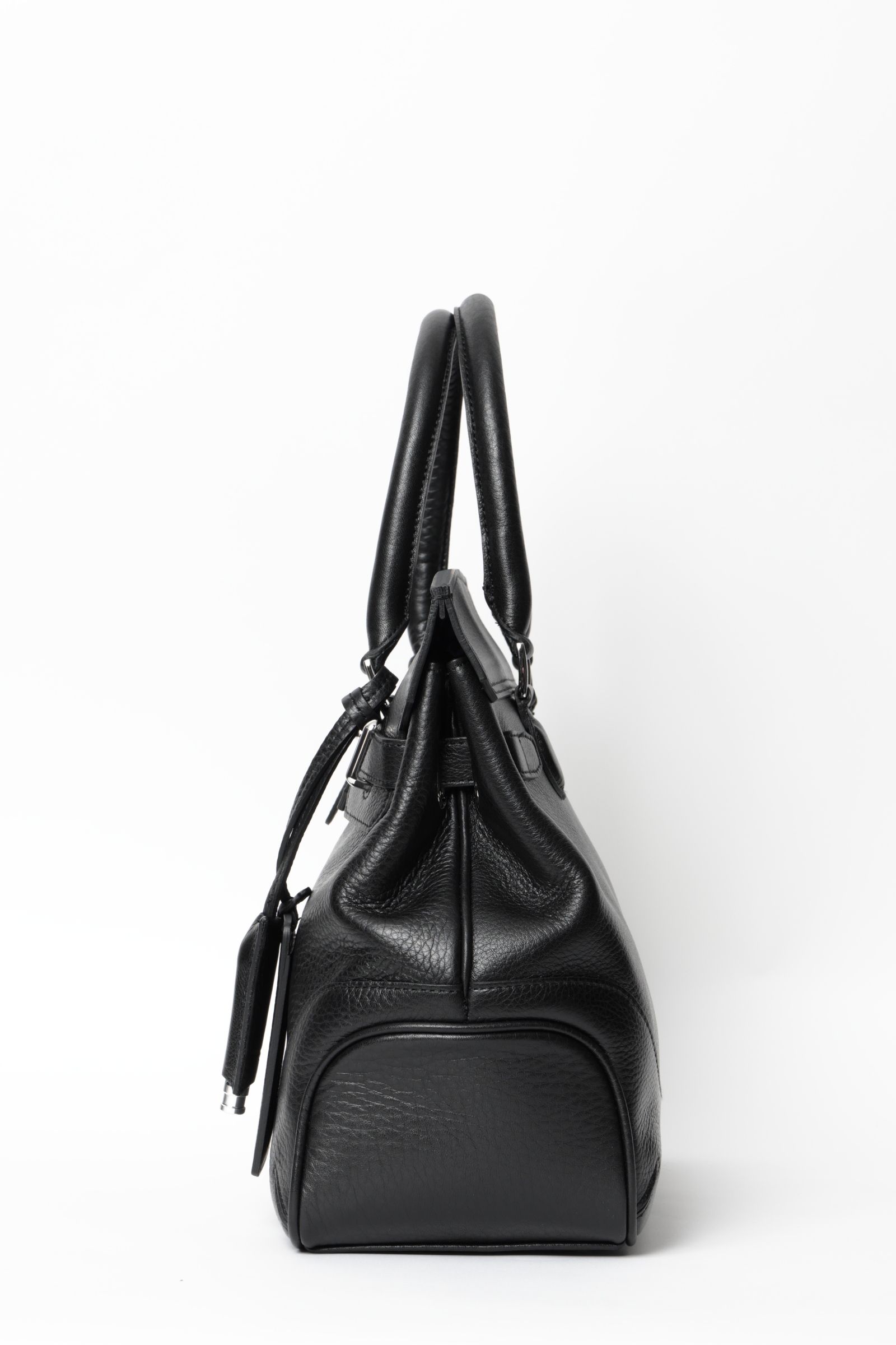 Maiden Voyageシリーズ メイデン ヴォヤージュ ミニ フラップボストンバッグ / ブラック