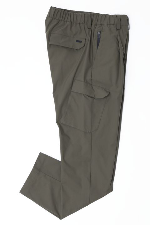FUNCTIONAL WARDROBE ウォーターレペレント ストレッチナイロン 1プリーツ テーパード シャーリング カーゴパンツ / カーキ 7400