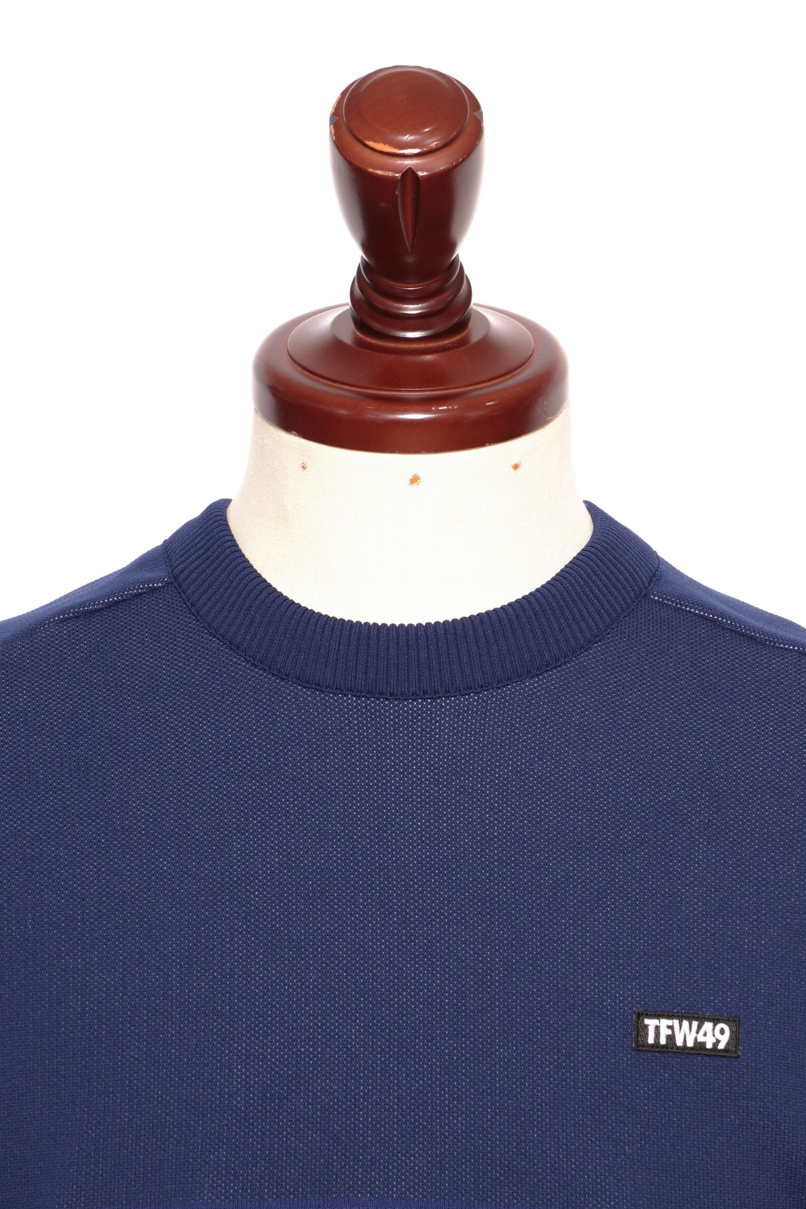 TFW49 - ROUND NECK KNIT 高機能ポリエステル ストレッチ ラウンド