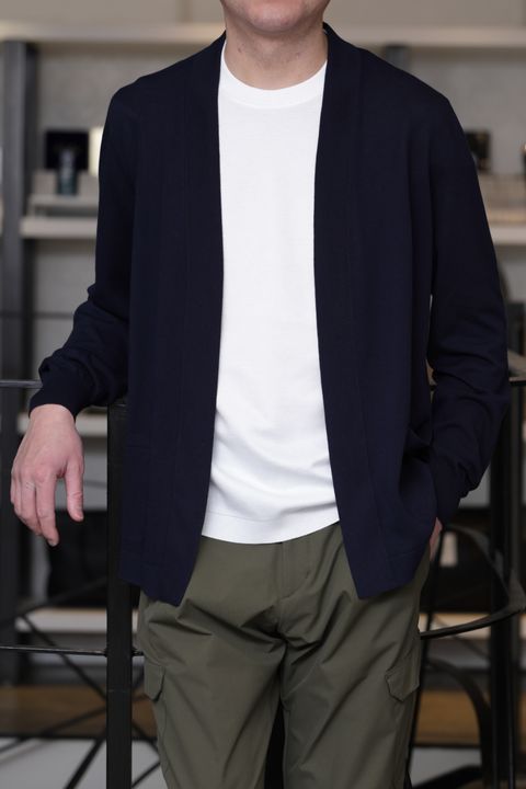 ES:Sを使用した、ミリタリーを上品に着こなす洗練スタイル