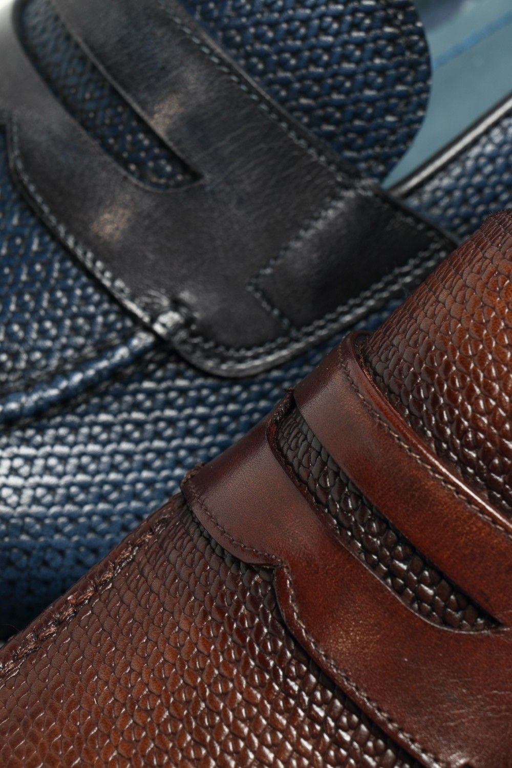 《ラスト1点》 エンボス カーフレザー コインローファー 革靴 / ブラウン - 6.5