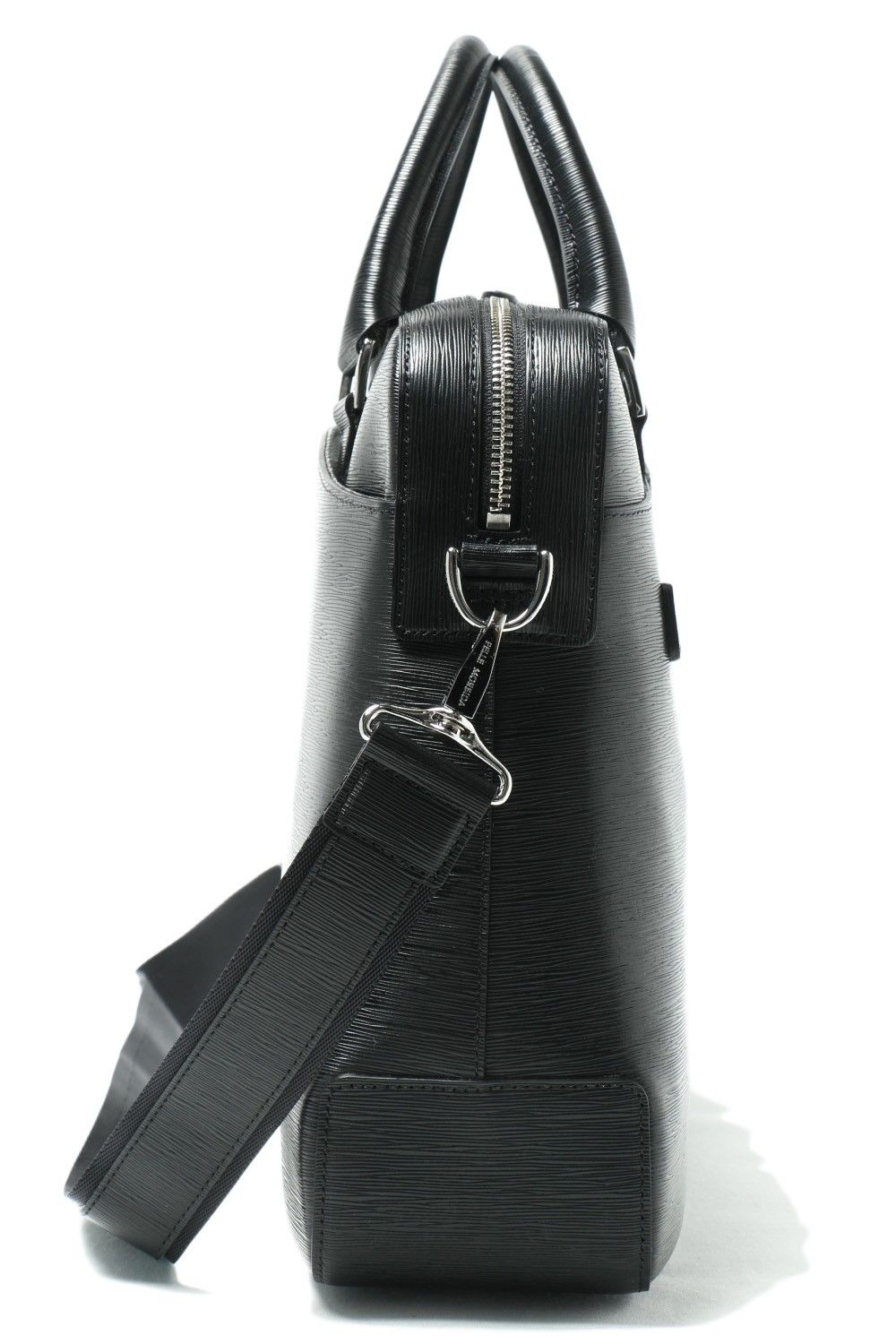 Capitano - キャピターノ 波形型押し レザー キャリースルー付き 3Way ブリーフバッグ (1ルーム) / ブラック