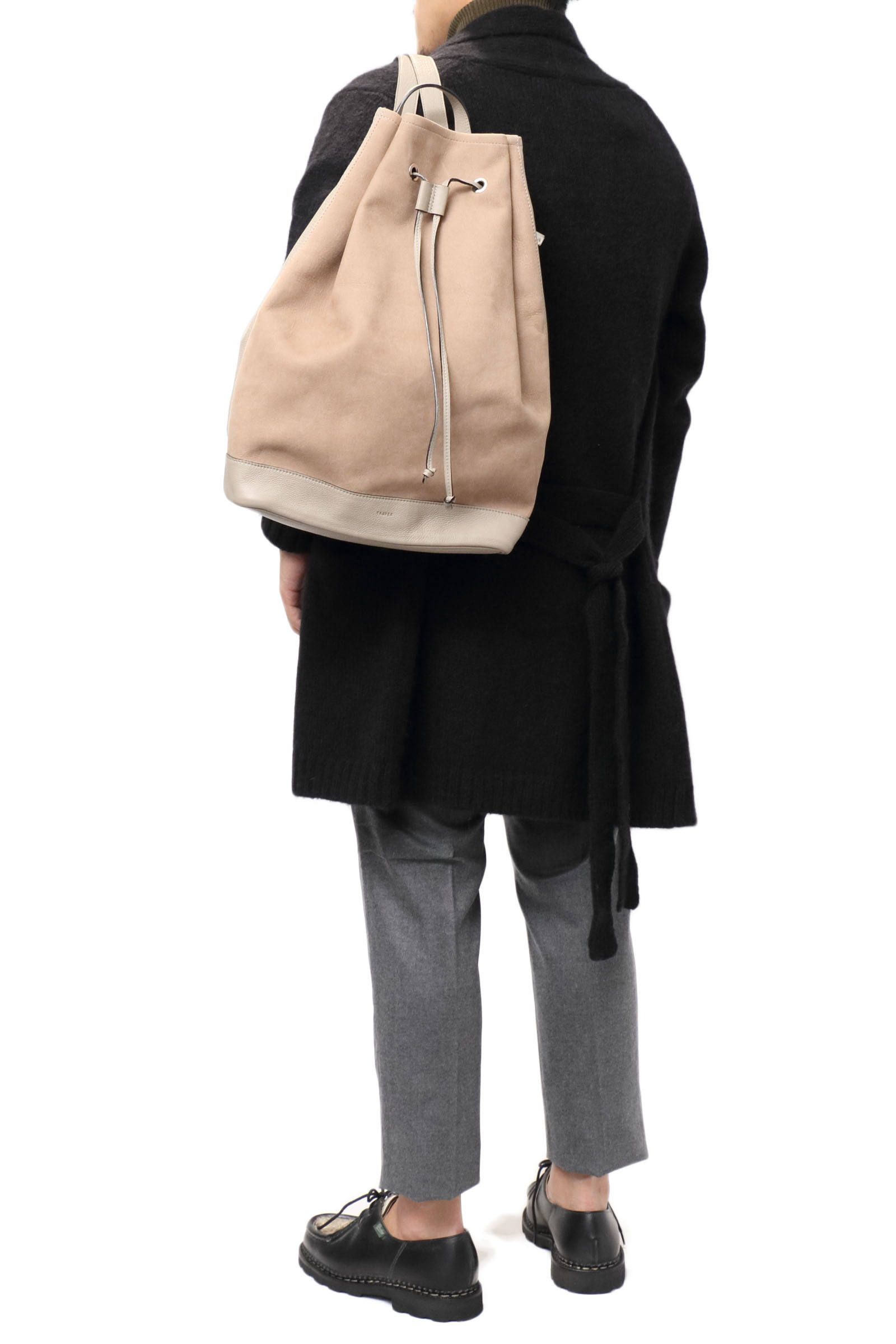 TRAVER トレヴァー ヌバックレザー ナップサック バッグ ベージュ