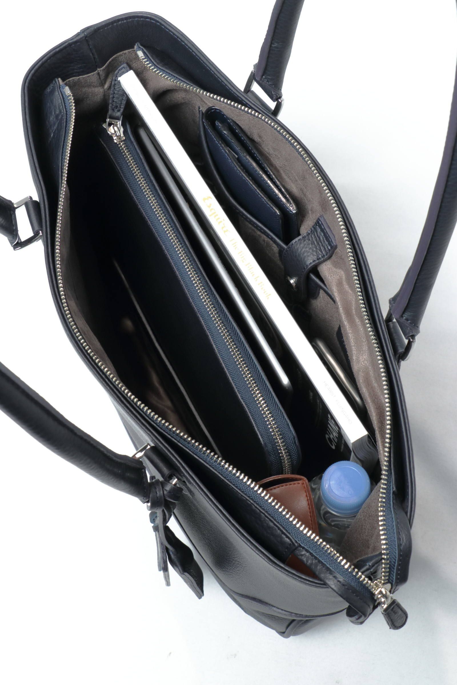 Maiden Voyageシリーズ シュリンクレザー 薄マチ トートバッグ / ネイビー