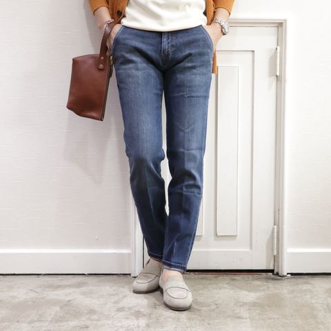 ”FILIPPO DE LAURENTIIS”を使用した春夏ニットオンニットコーデ