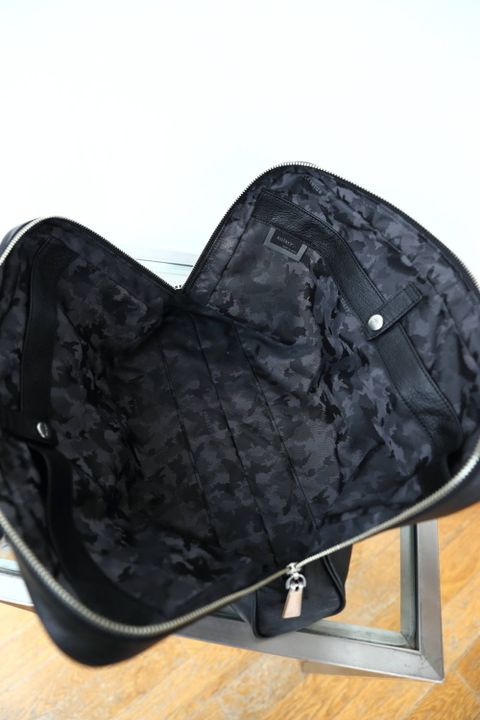 17シリーズ インサートクロス レザー ブリーフバッグ