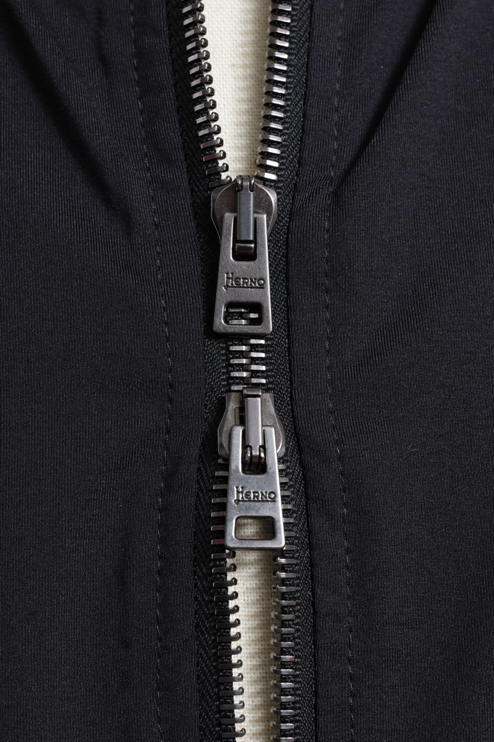 ストレッチジャージ リラックスシルエット パーカ / ブラック 9300