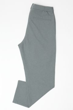 AOURE セットアップを使用した、 涼しげに整えるニュアンスカラー リラックスサイズ コーデ