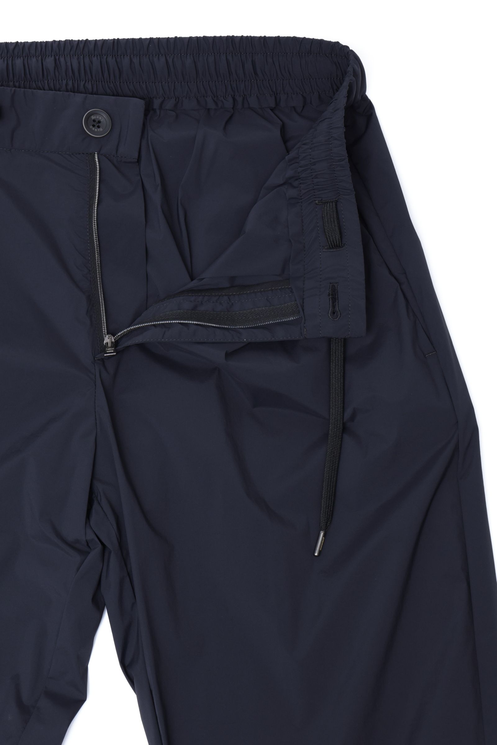 LIGHT NYLON STRETCH 1プリーツ テーパード シャーリングパンツ / ブラック 9300