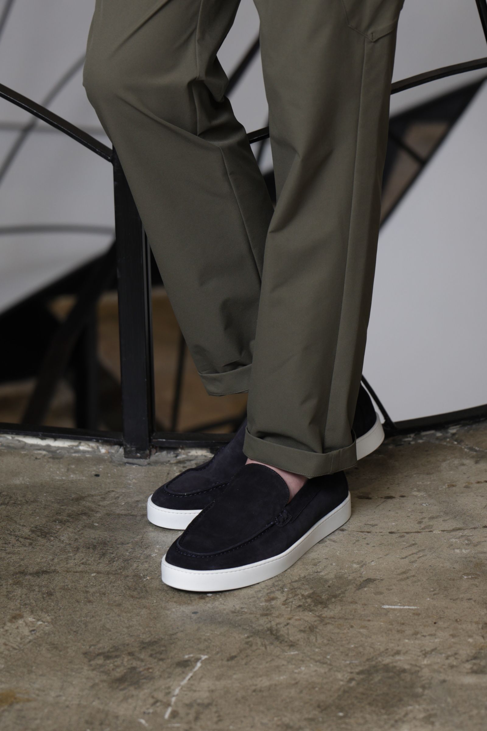 ES:Sを使用した、ミリタリーを上品に着こなす洗練スタイル