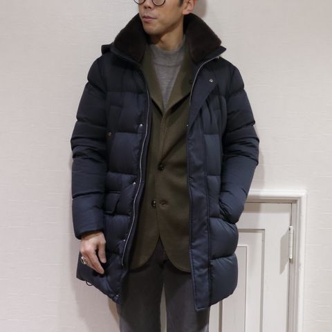 "HERNOダウンコート"を使用したリラックスカジュアルコーデ