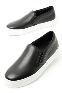 "BOGLIOLI"を使用した秋ジャケットコーデ