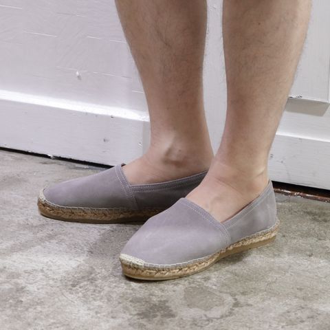 PT TORINO バミューダパンツを使用した大人のアーバンリゾートスタイル