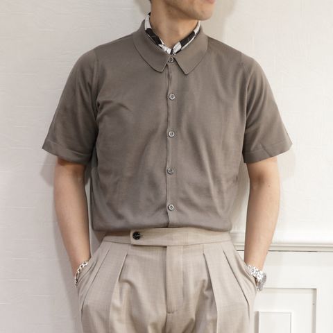 ” LARDINIニットジャケット”を使用した春夏ニットオンニットコーデ