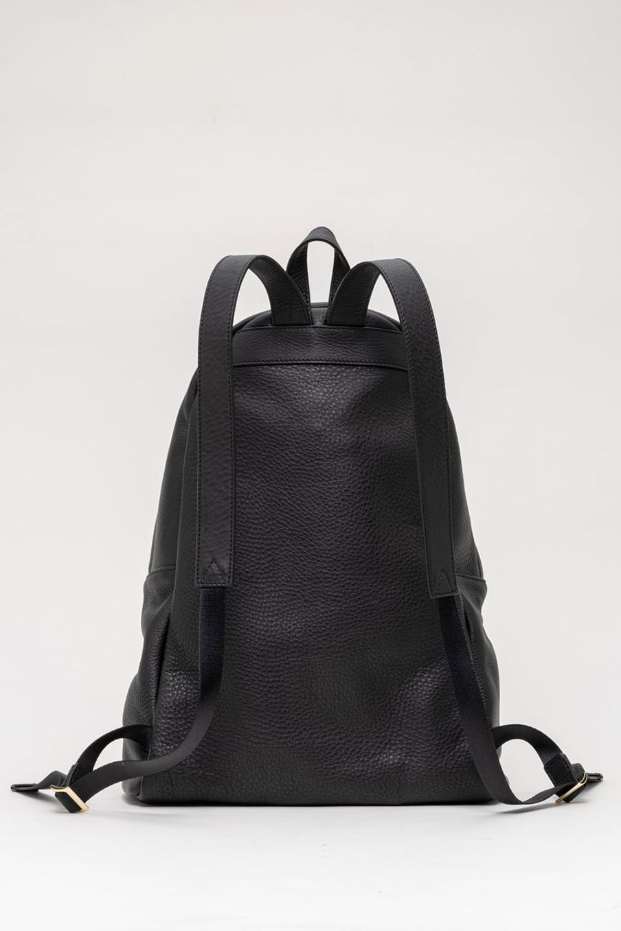 ほぼ新品！S.MANO エスマーノ レザーリュック ＤＡＹＰＡＣＫ ブラック ...