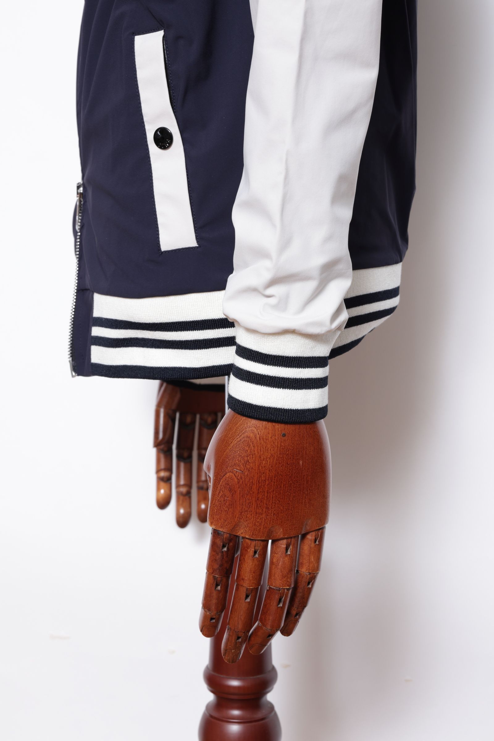 【セットアップあり】TITTI FL ハイパーストレッチ ジップアップ パーカー / ネイビー × オフホワイト