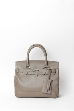 Maiden Voyageシリーズ メイデン ヴォヤージュ ミニ フラップボストンバッグ / グレージュ