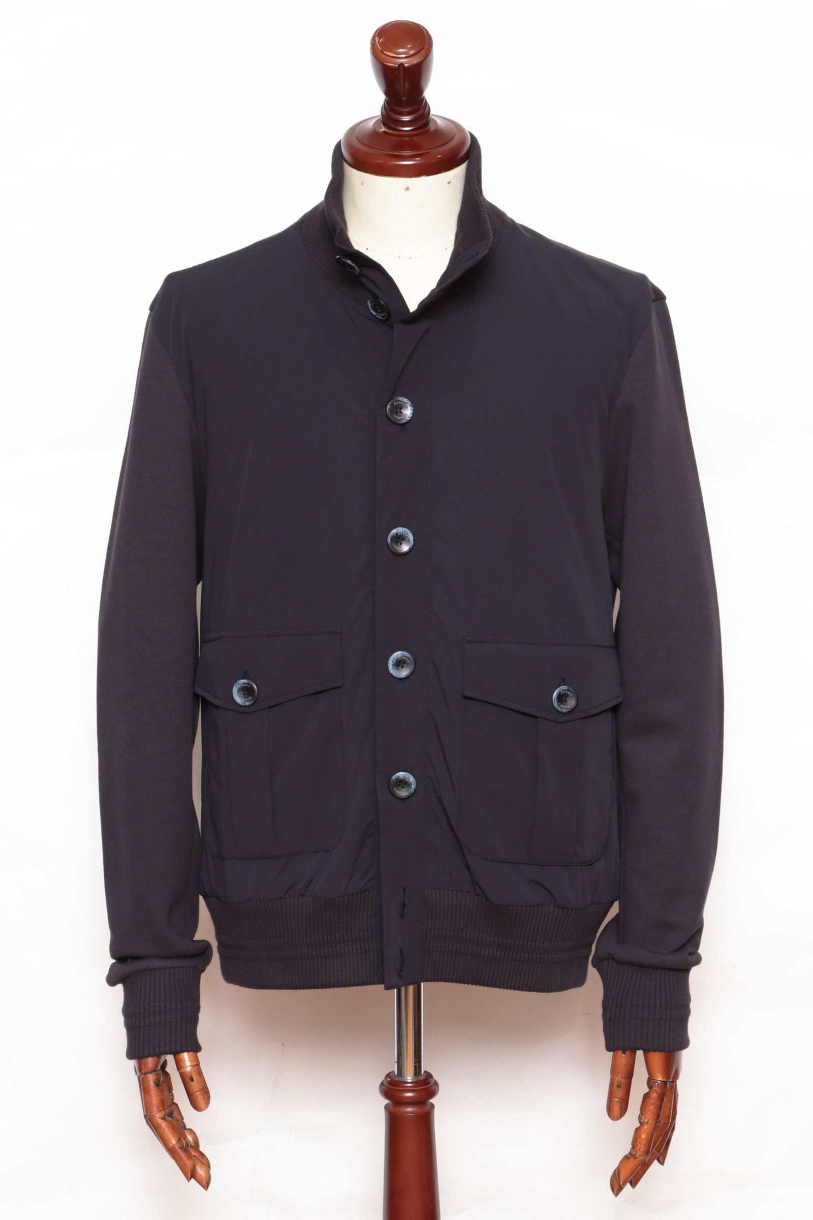 黒キャップシャツブーツ革財布デニム鞄にHERNOヘルノジャケット LIMI feu × Lee 20th anniversary collaboration A/W 22 | Yohji