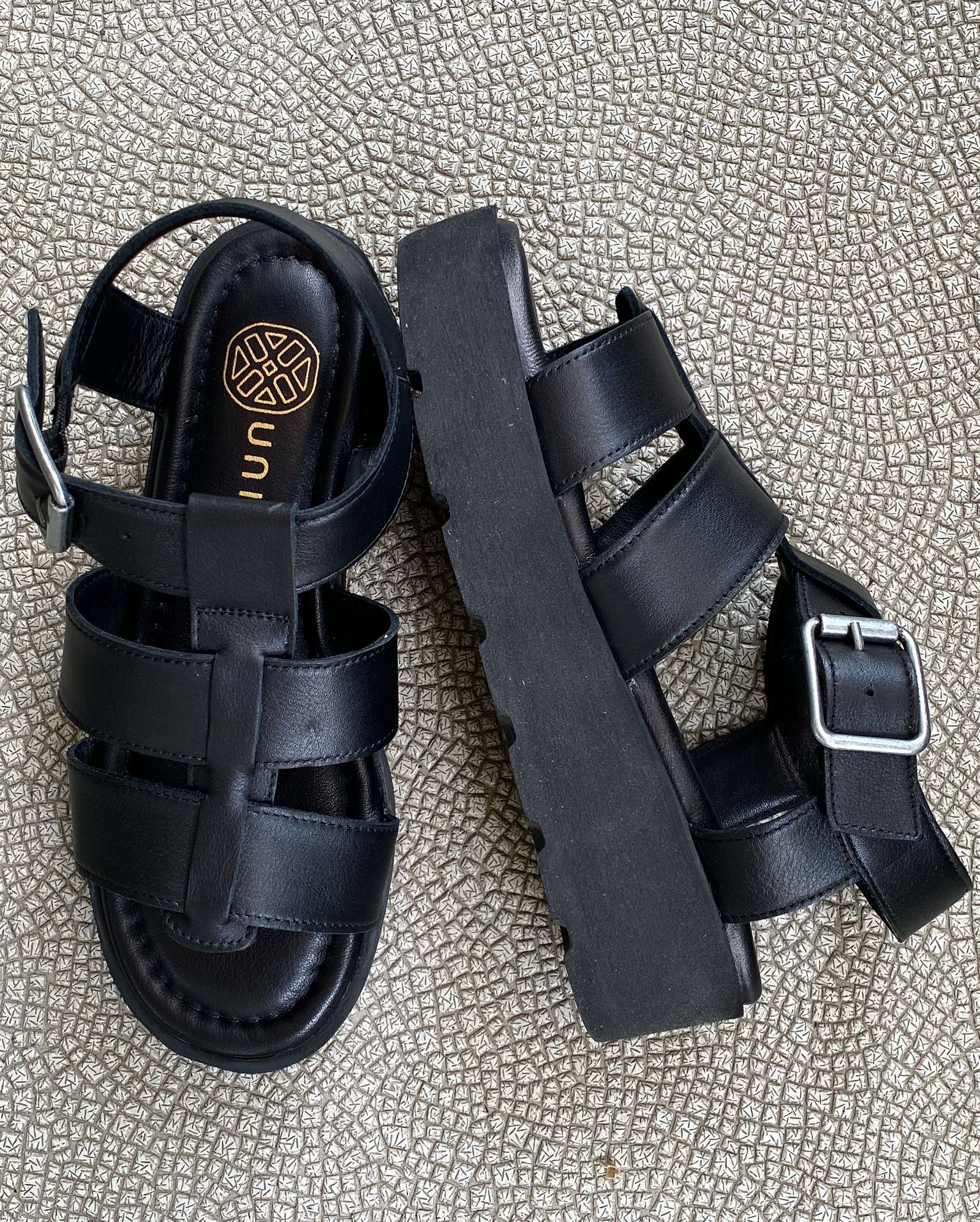 楽天市場】トッズ TODS サンダル ブラック レディース 大きい