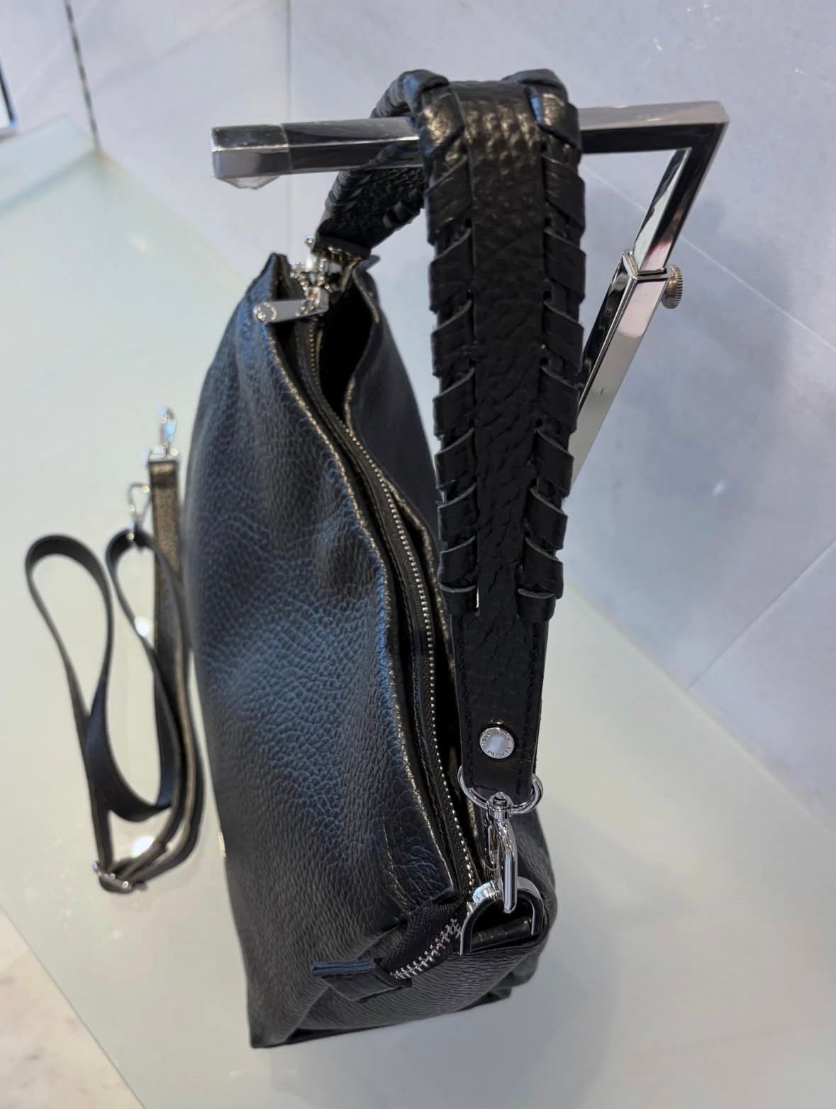 V25481 シュリンク レザー 2WAY ショルダー ハンドバッグ / ブラック