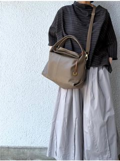 D25121 レザー ショルダー2WAY  ハンドバッグ / トープ