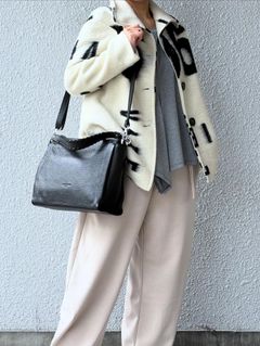 V25481 シュリンク レザー 2WAY ショルダー ハンドバッグ / ブラック