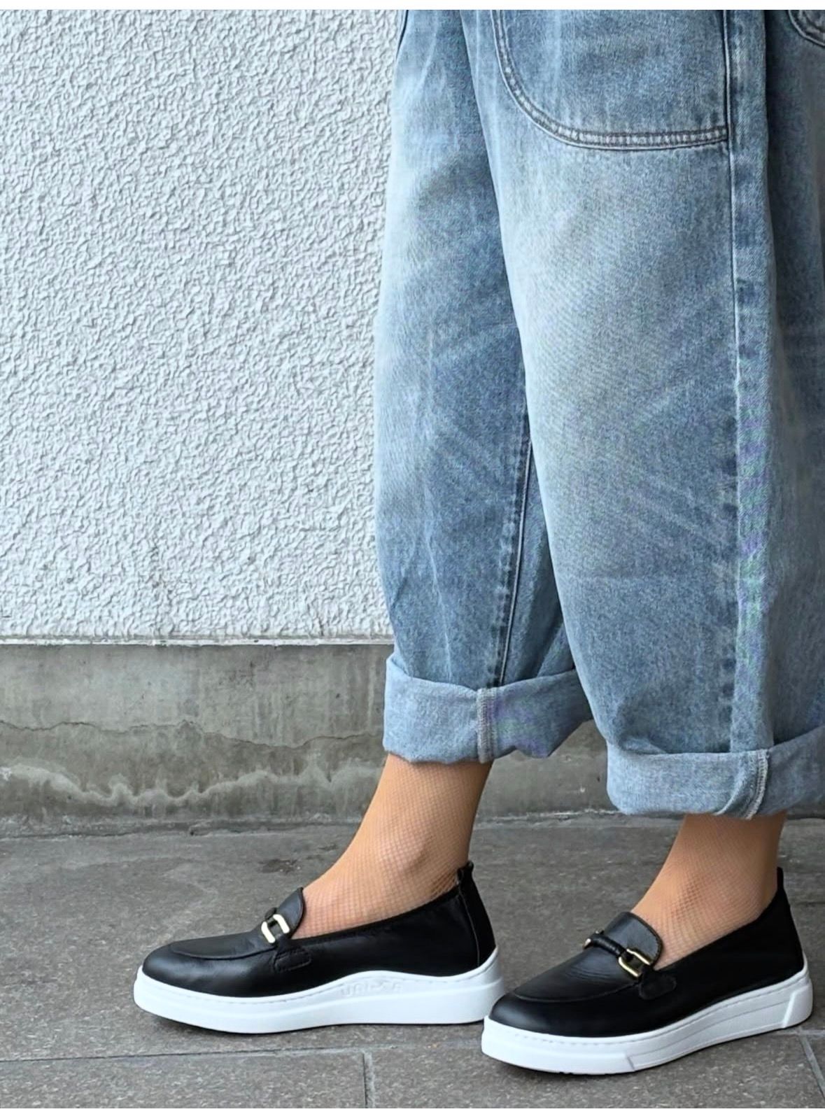 FORMAL レザー スリッポン ローファースニーカー 厚底 ヒール4.0 / ブラック