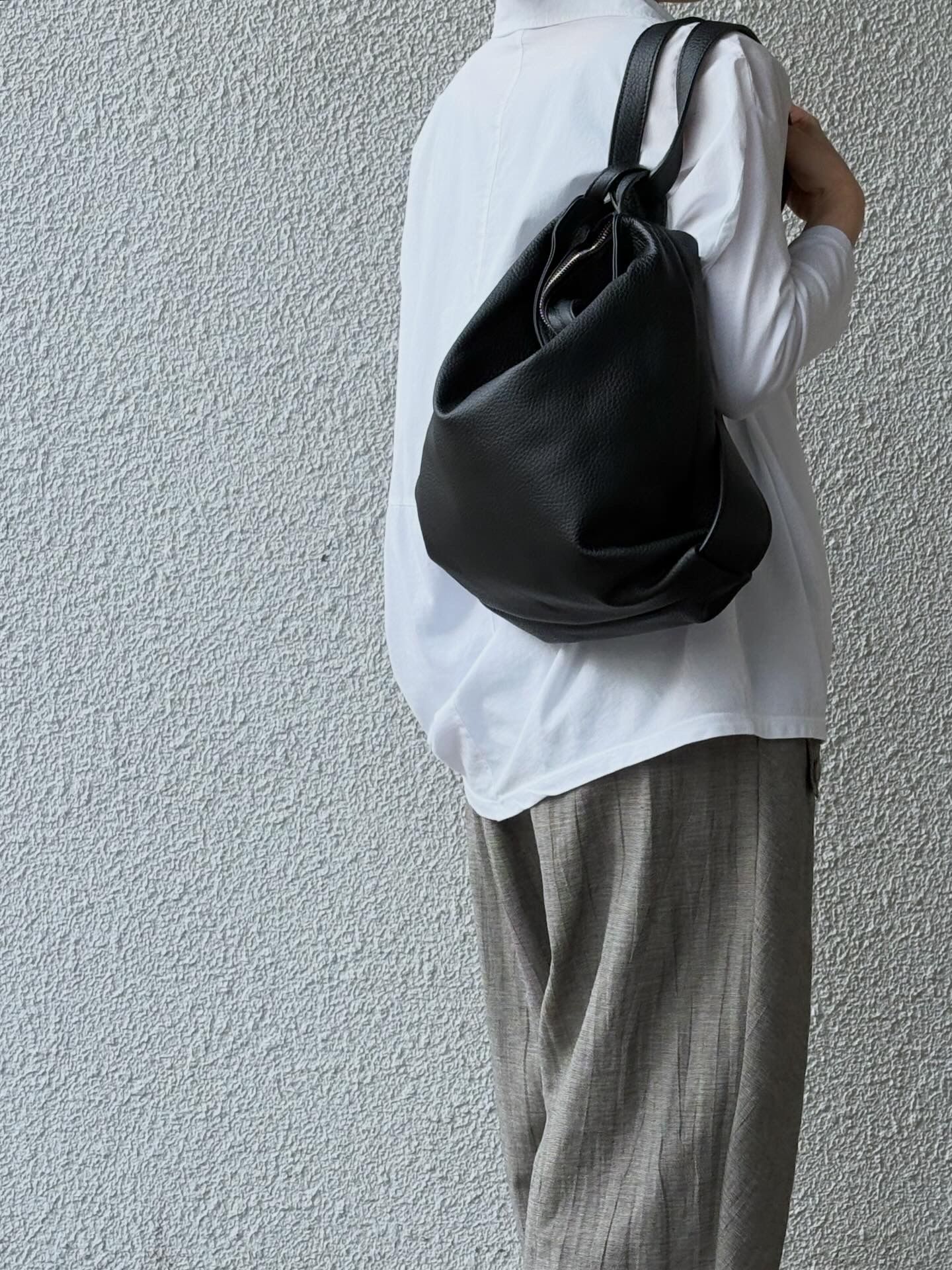 N0085 レザー ショルダー リュック 2WAYバッグ / ブラック