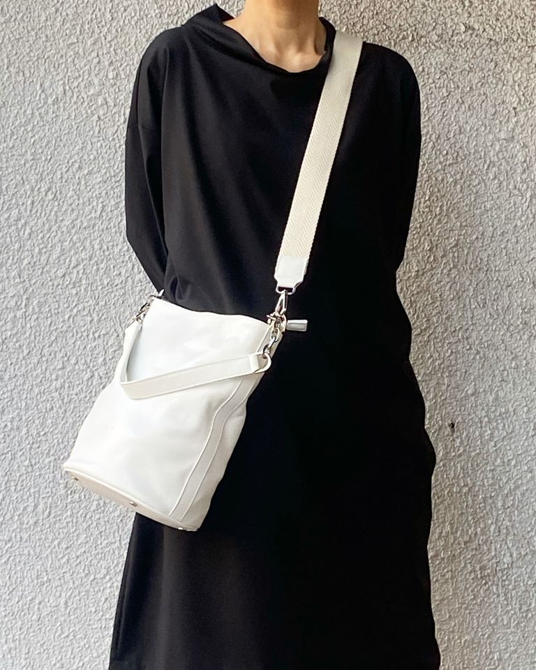 Pelletteria Veneta - D24063 レザー バケツ型 2way ショルダーバッグ 