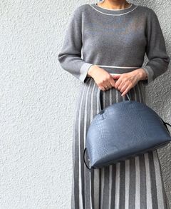 ST23040 ハーフムーン レザー クロコ型押し 2way ハンドバッグ / ネイビー