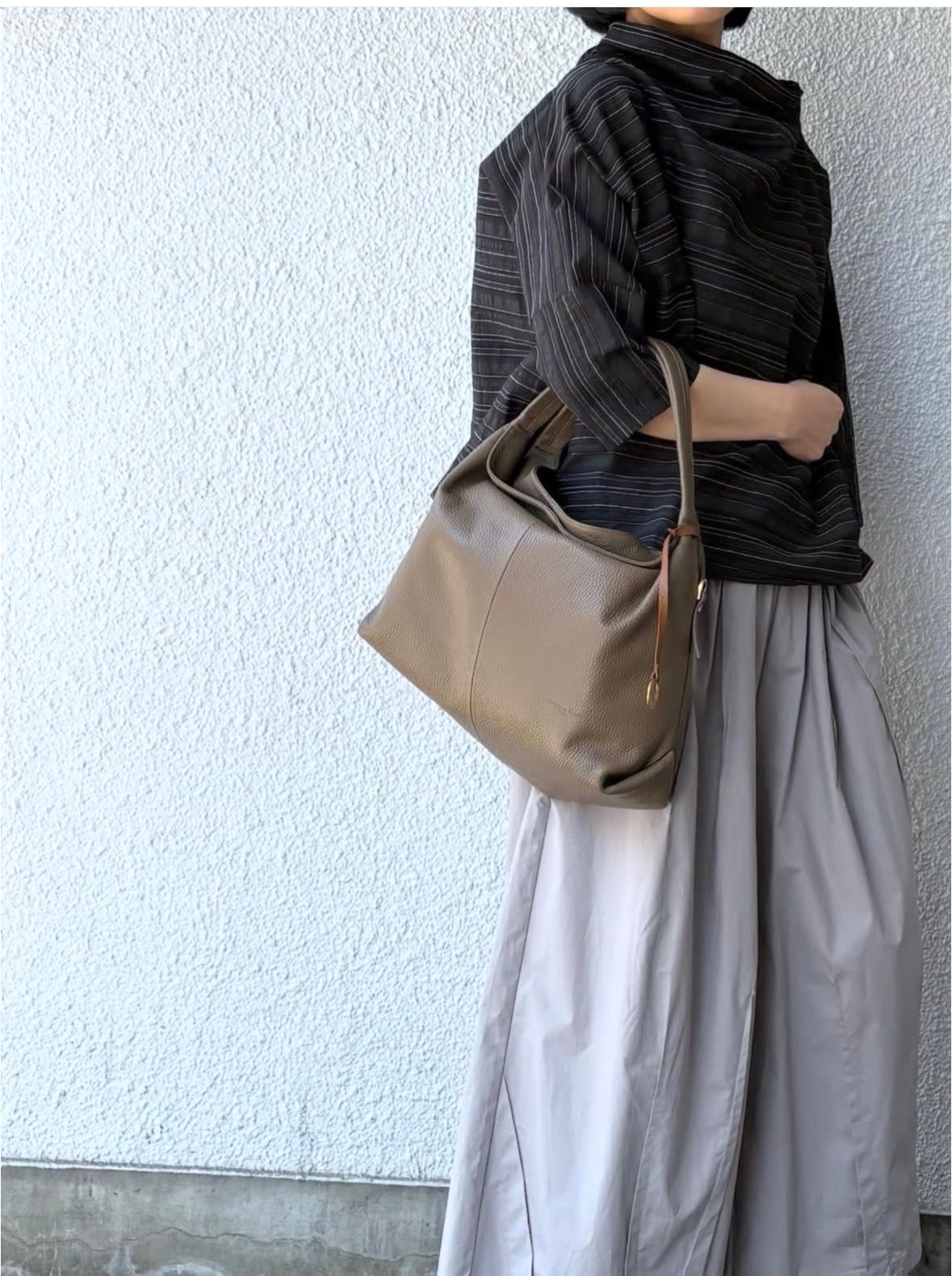 D25121 レザー ショルダー2WAY  ハンドバッグ / トープ