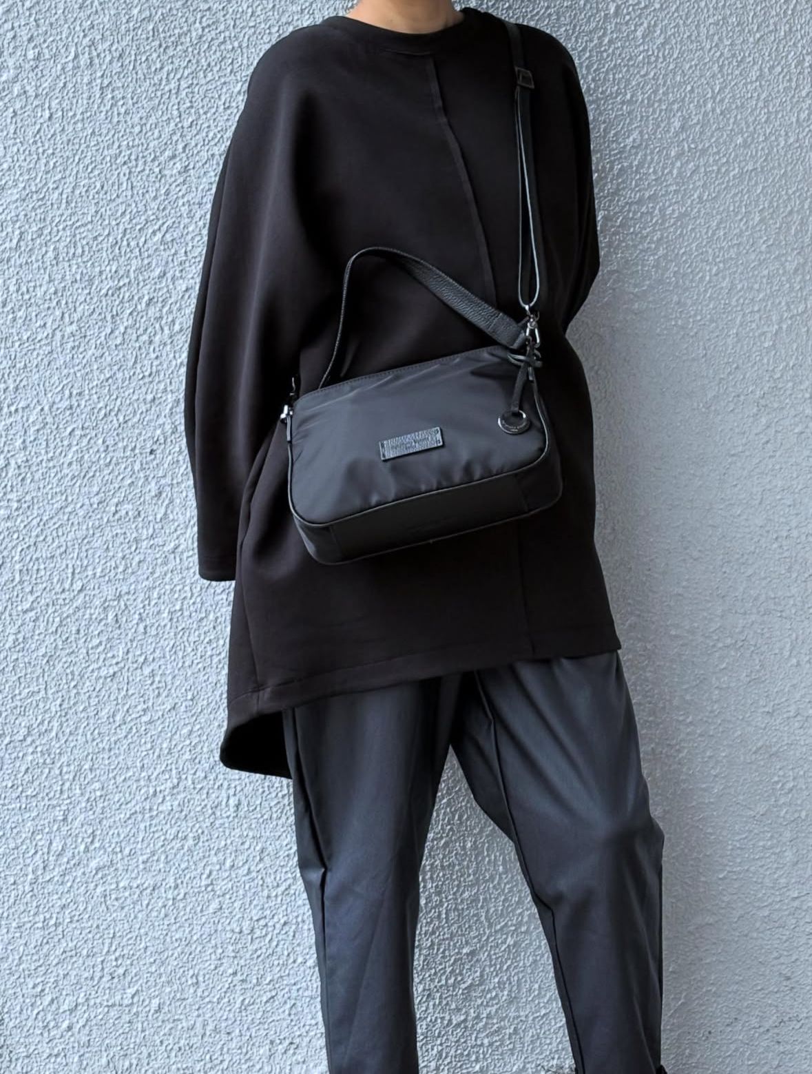 Y25924 レザー ナイロン ワンハンドル 2WAY ショルダー バッグ / ブラック