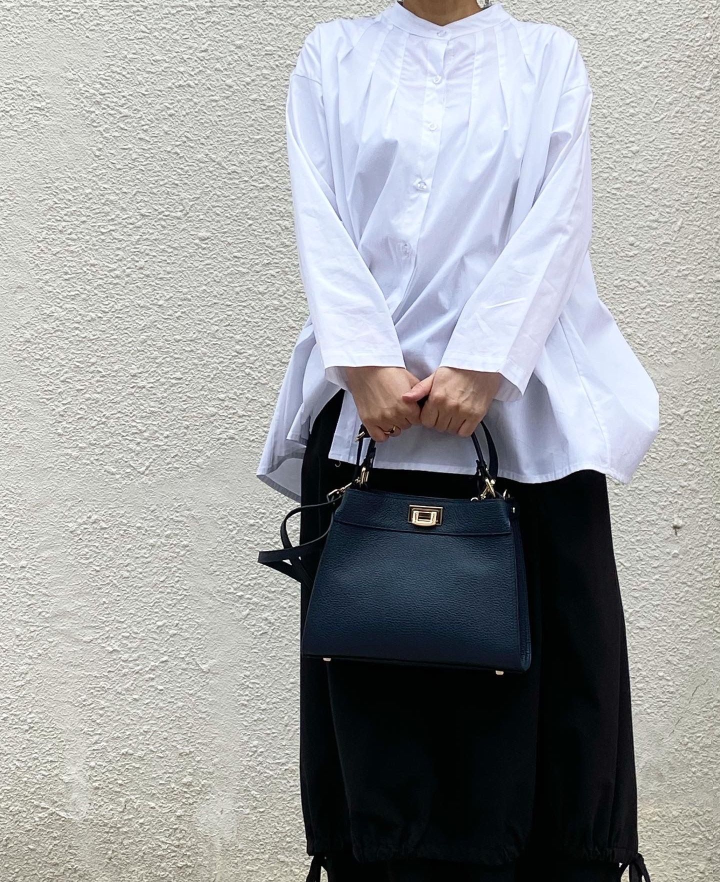 CA459 シュリンク レザー ワンハンドル 2WAYバッグ / ネイビー