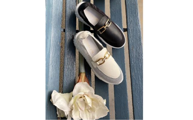 おすすめスニーカーのご紹介