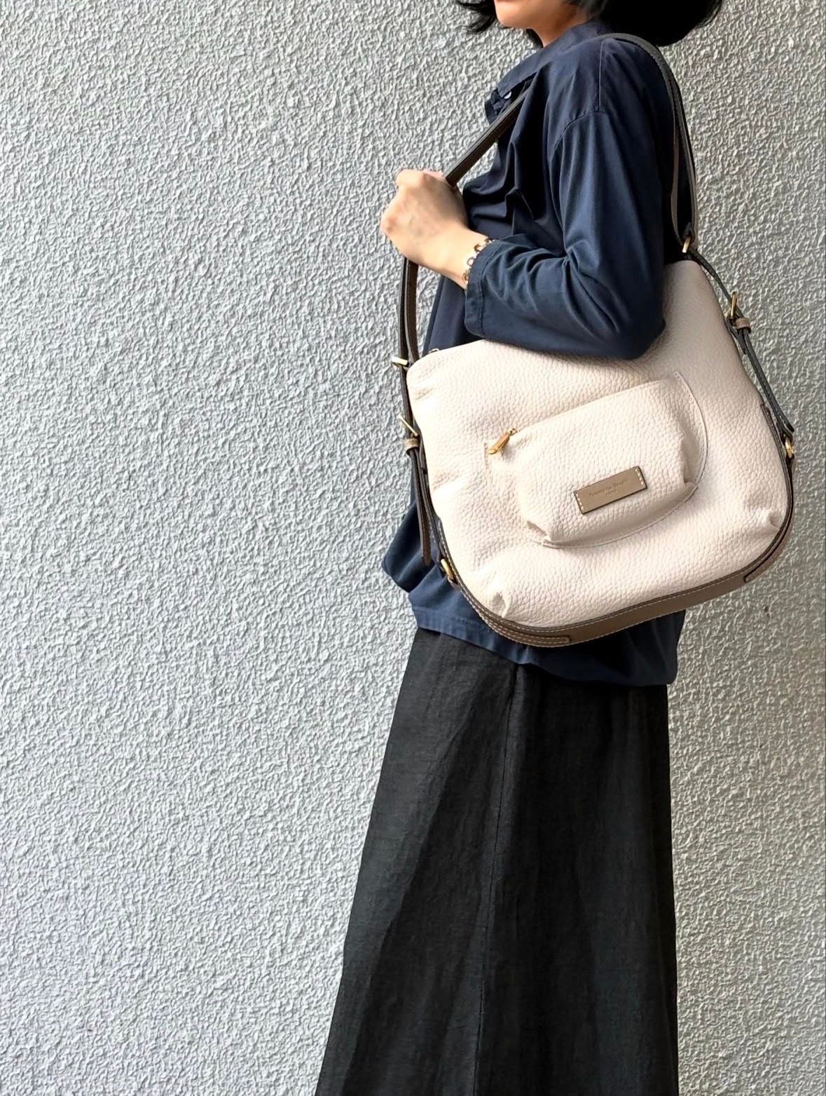 V25514 レザー ショルダー リュック 2WAYバッグ / ベージュ