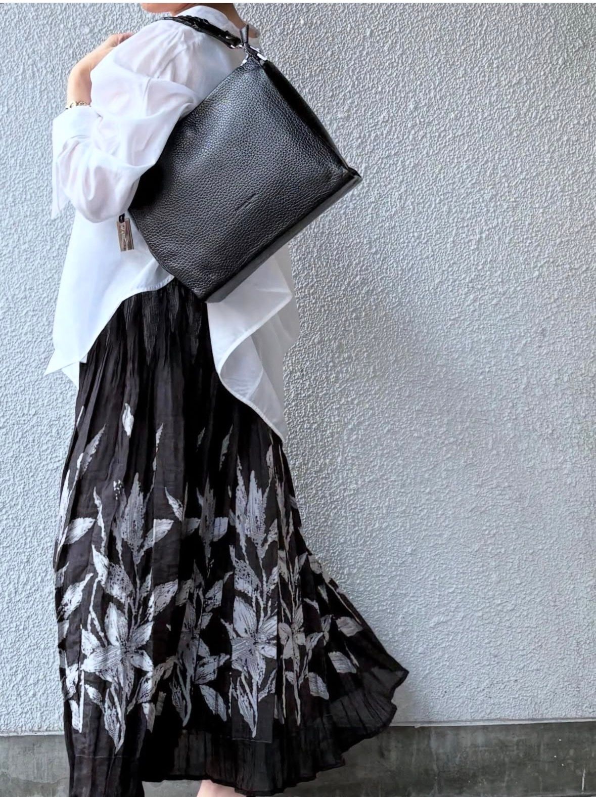 V25481 シュリンク レザー 2WAY ショルダー ハンドバッグ / ブラック