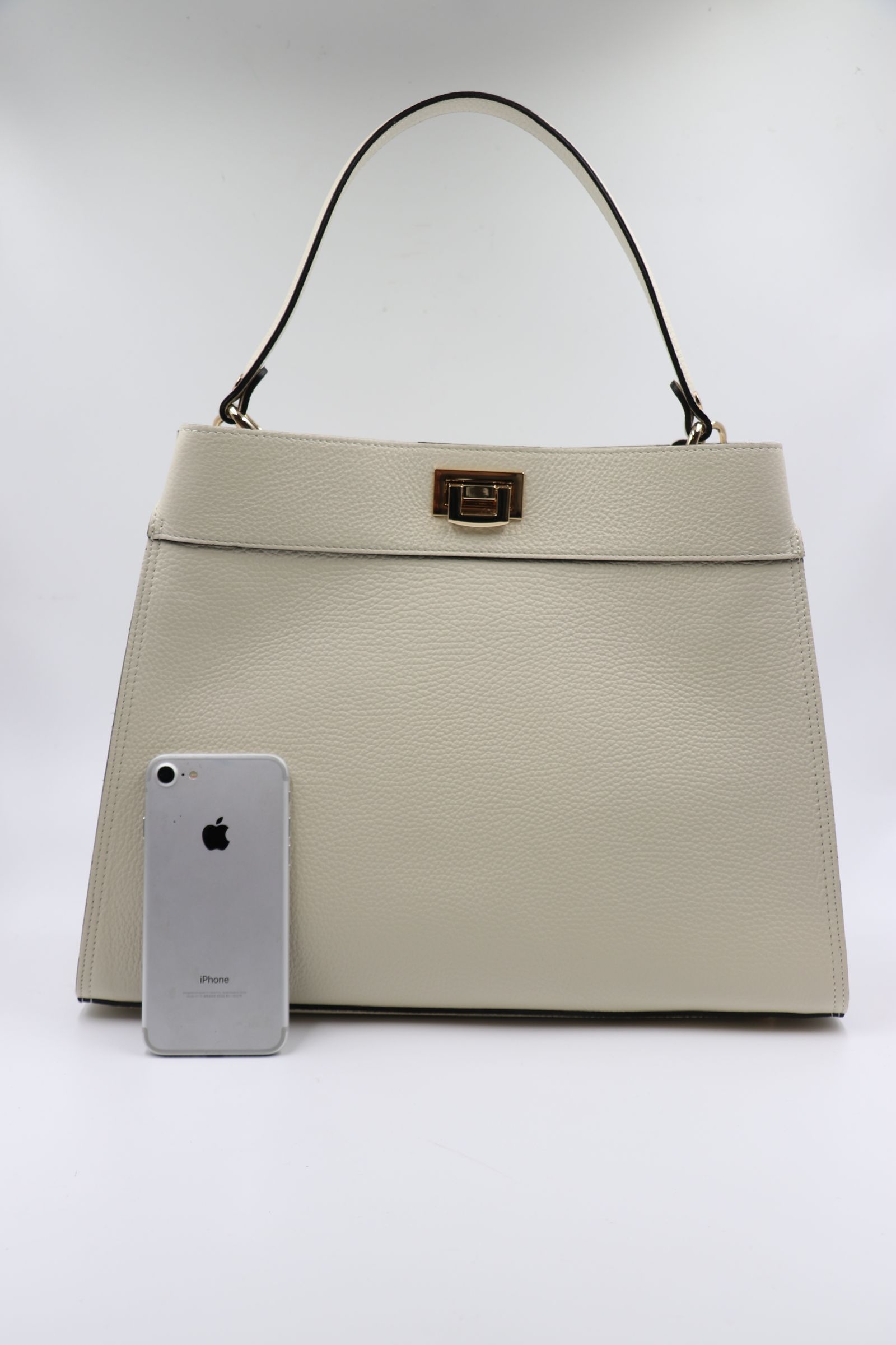 CA458 シュリンク レザー ワンハンドル 2WAYバッグ  / アイボリー
